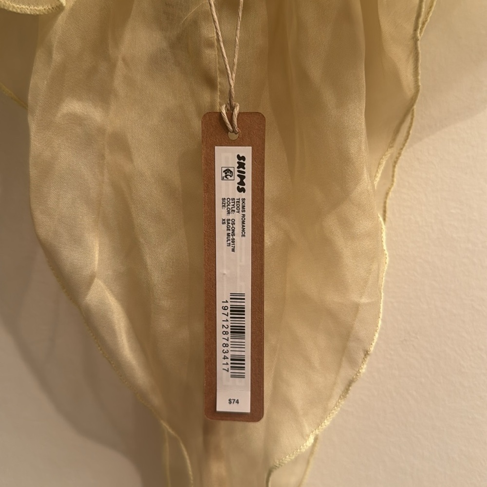 SKIMS Romance Lace Teddy in Sage. Size XS - Picture 3 of 5